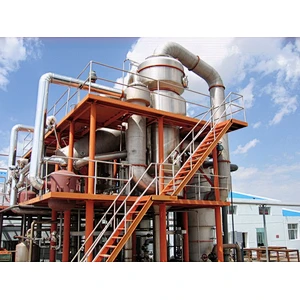 Forced external circulation vacuum evaporator