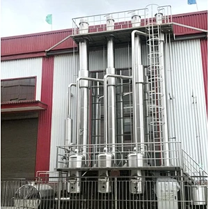 Falling film vacuum evaporator